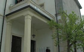 Le Maddalene